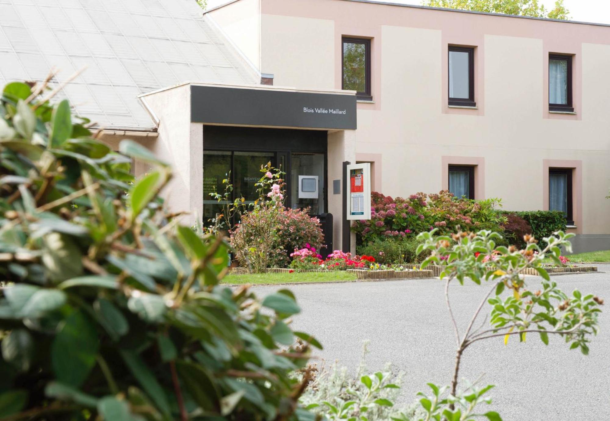 B&B Hotel Blois Nord Vallee Maillard Exterior photo