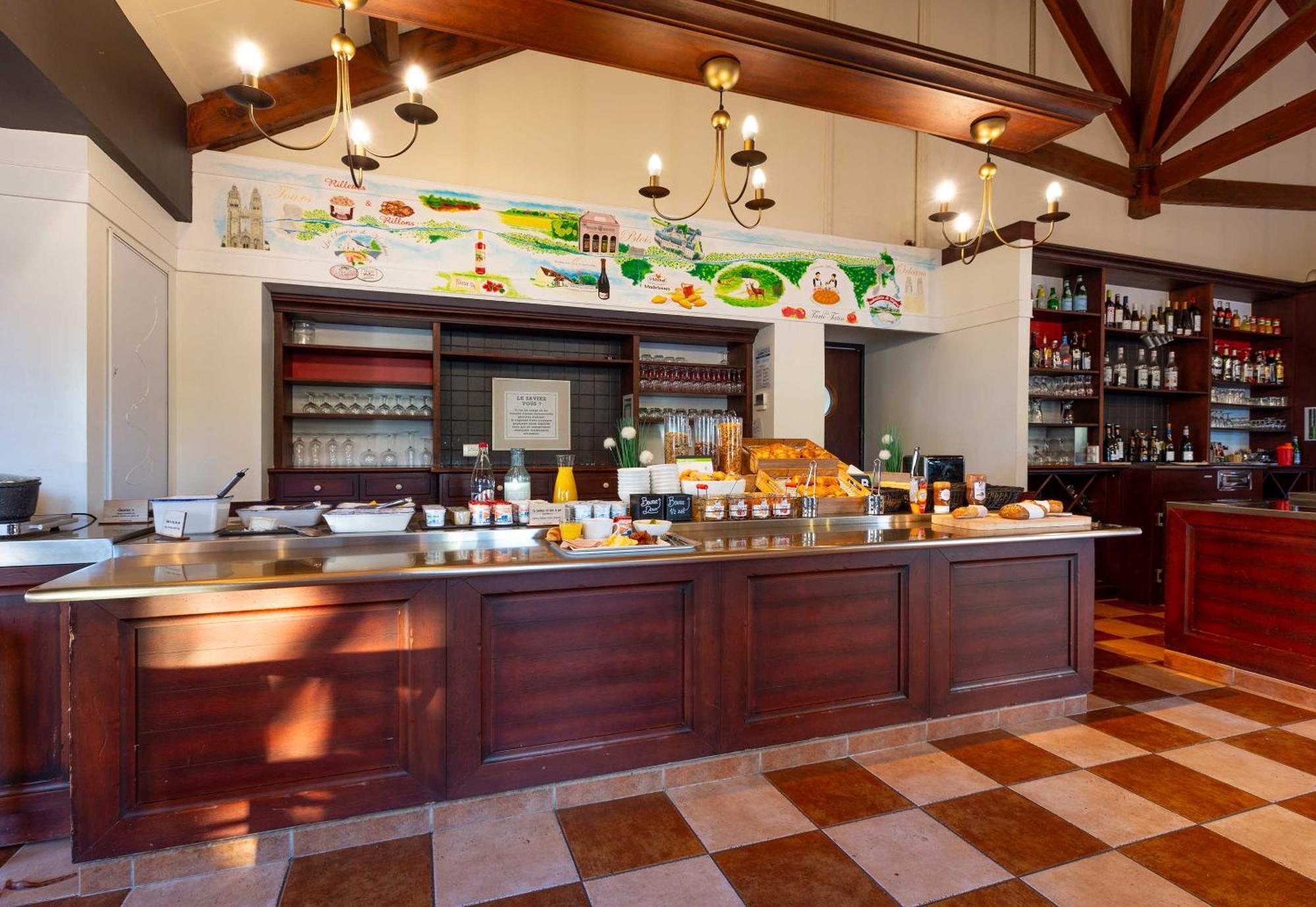 B&B Hotel Blois Nord Vallee Maillard Exterior photo